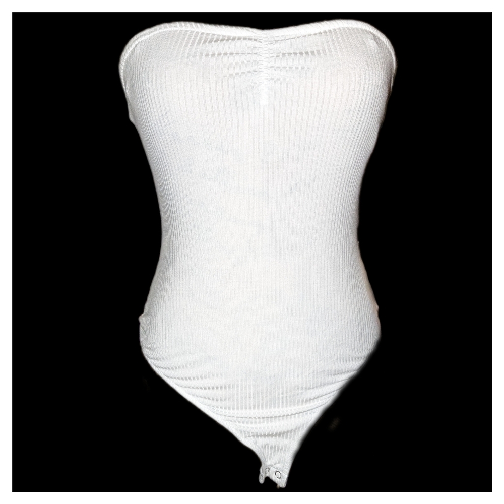 Forever 21 Strapless Ribbed Thong Bodysuit  Size Small